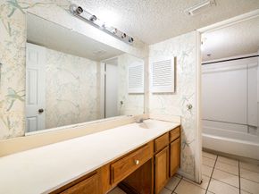 8359 Sands Point Drive 218, Houston TX 77036