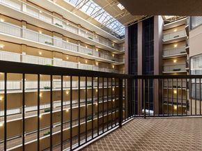 661 Bering Drive 504, Houston TX 77057