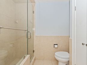 661 Bering Drive 504, Houston TX 77057