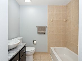 661 Bering Drive 504, Houston TX 77057