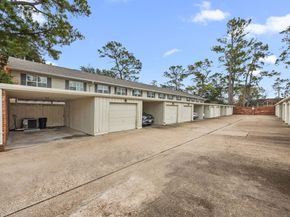 12632 Huntingwick Drive 140, Houston TX 77024