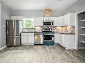 6004 England Street A /B, Houston TX 77021