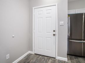 6004 England Street A /B, Houston TX 77021