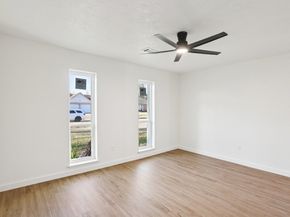 950 Buoy Road, Houston TX 77062