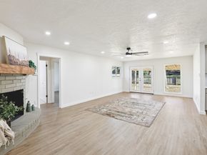 950 Buoy Road, Houston TX 77062