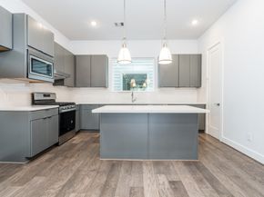 4224 Schuler Street, Houston TX 77007