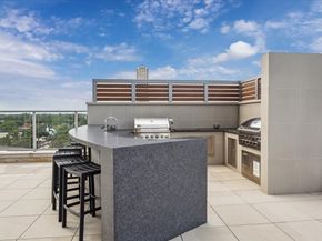 2727 Kirby Drive 16C, Houston TX 77098