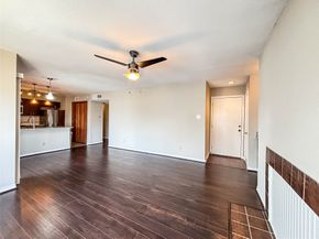 8020 Braesmain Drive 1604, Houston TX 77025