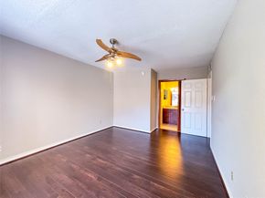 8020 Braesmain Drive 1604, Houston TX 77025