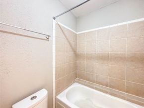 8020 Braesmain Drive 1604, Houston TX 77025