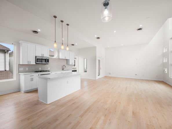 5632 Kiam Street C, Houston TX 77007