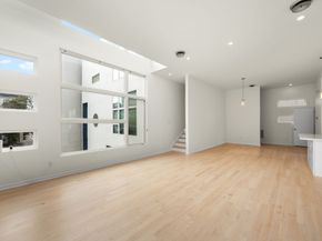 5632 Kiam Street C, Houston TX 77007