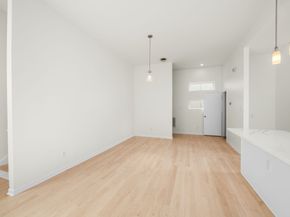 5632 Kiam Street C, Houston TX 77007