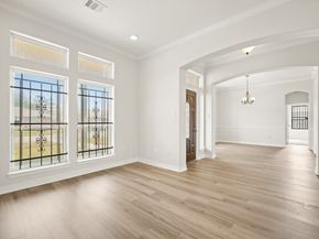 7034 Sherwood Drive, Houston TX 77021