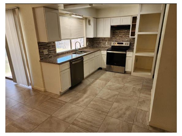 4935 Blueberry Hill Drive, Houston TX 77084