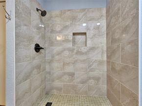 6370 Creekbend Drive 55, Houston TX 77096