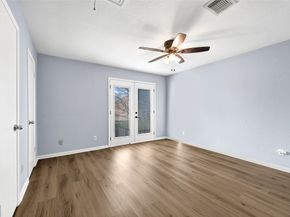 6370 Creekbend Drive 55, Houston TX 77096