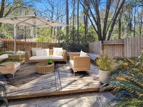 14 Valley Oaks Circle, The Woodlands TX 77382