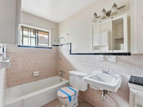 11614 Mullins Drive, Houston TX 77035