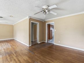 11614 Mullins Drive, Houston TX 77035