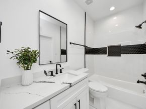 5029 Broom Street C, Houston TX 77091