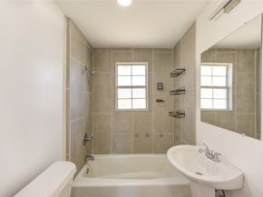 7811 Saint Louis Street, Houston TX 77028