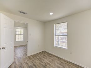 7811 Saint Louis Street, Houston TX 77028