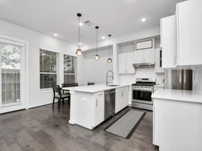 619 Thornton Oaks Lane, Houston TX 77018