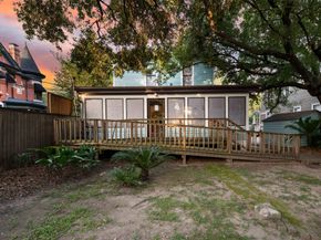 1007 Heights Boulevard, Houston TX 77008