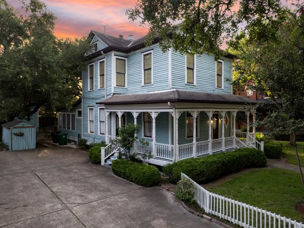 1007 Heights Boulevard, Houston TX 77008