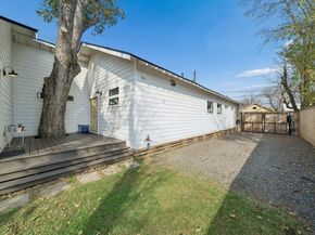 1915 Everett Street, Houston TX 77009