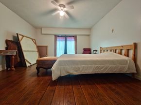 2727 Briarhurst Drive 25, Houston TX 77057