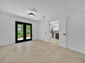 43 E Lance Leaf Road, The Woodlands TX 77381