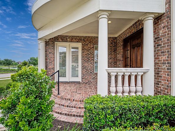 119 Grace Point Drive, Sugar Land TX 77498