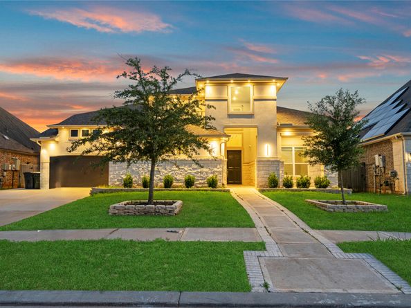 11 Victorian Run, Sugar Land TX 77498