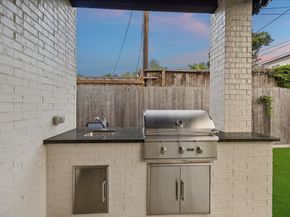 1713 Althea Drive, Houston TX 77018