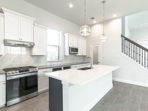 2706 Grand Fountains Drive G, Houston TX 77054