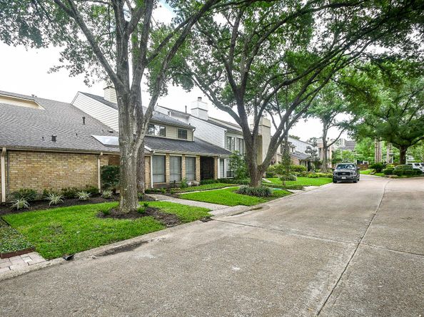 9360 Briar Forest Drive, Houston TX 77063