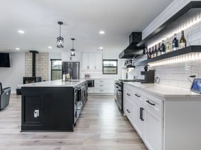 712 Clarence Street, Tomball TX 77375