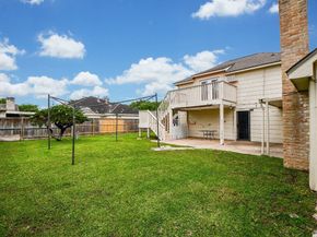 206 E Sutton Square, Stafford TX 77477