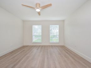 206 E Sutton Square, Stafford TX 77477