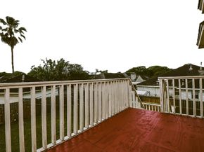 206 E Sutton Square, Stafford TX 77477