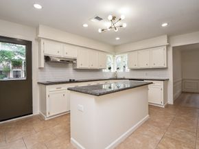 206 E Sutton Square, Stafford TX 77477