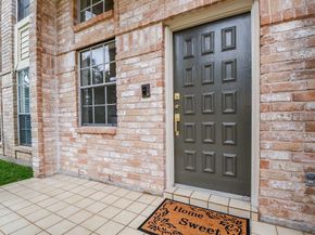 206 E Sutton Square, Stafford TX 77477
