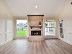 206 E Sutton Square, Stafford TX 77477