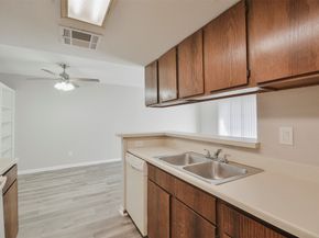 12905 Woodforest Boulevard 607, Houston TX 77015