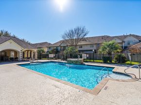 7526 N Linpar Court, Houston TX 77040