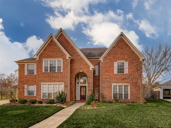 19 Wickham Court, Sugar Land TX 77479