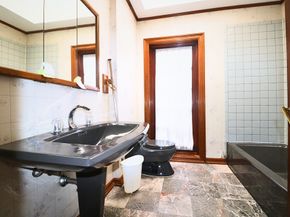 7715 Highmeadow Drive, Houston TX 77063