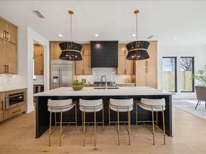 1811 Du Barry Lane, Houston TX 77018